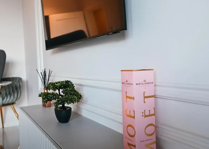 Apartment Luna Hanza Tower - Basen, Sauna & Szczecin